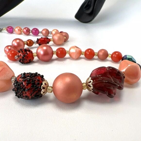 Red & Pink Glass Uranium wedding Cake - Picture 9 of 16